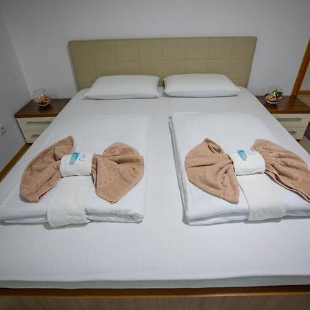 Guest House Agropapuk Sid ภายนอก รูปภาพ