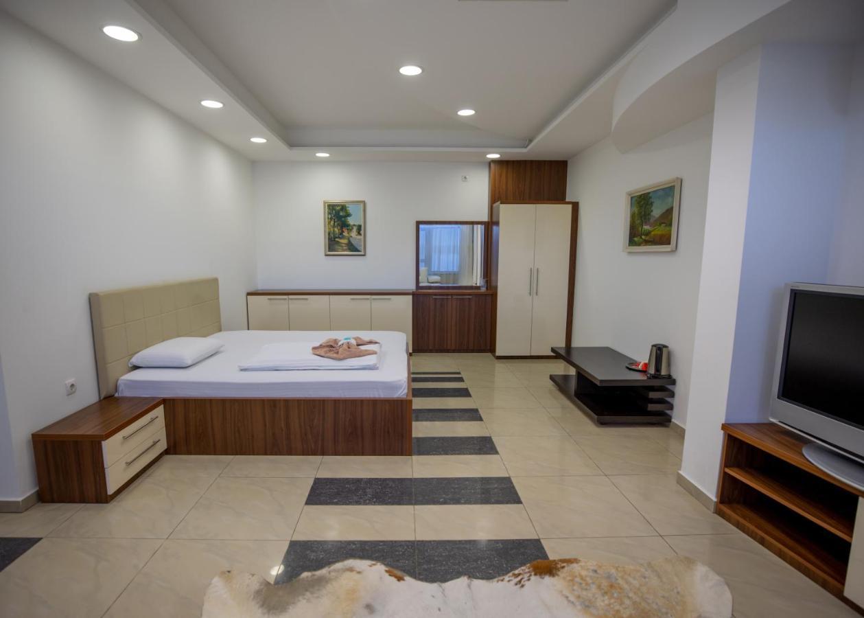 Guest House Agropapuk Sid ภายนอก รูปภาพ