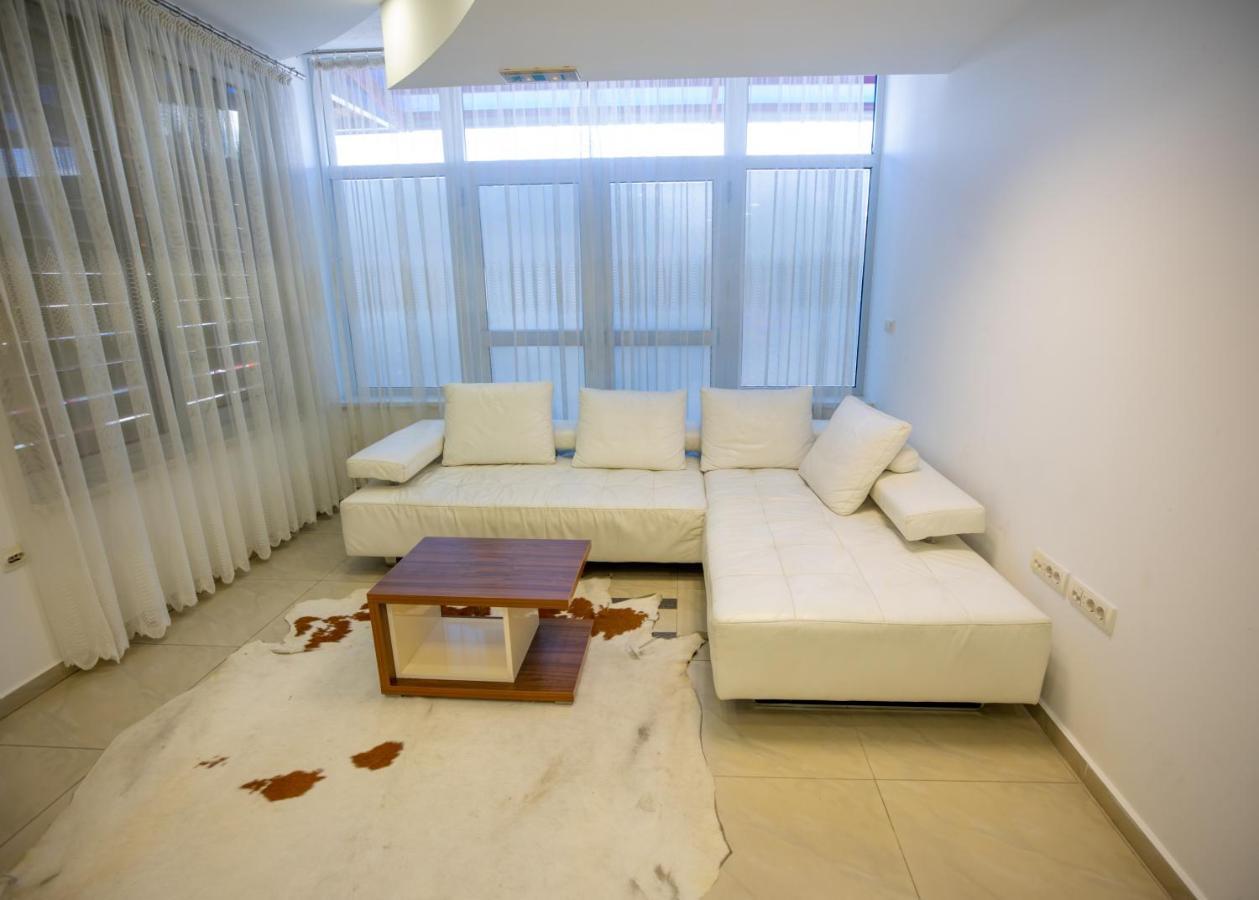 Guest House Agropapuk Sid ภายนอก รูปภาพ