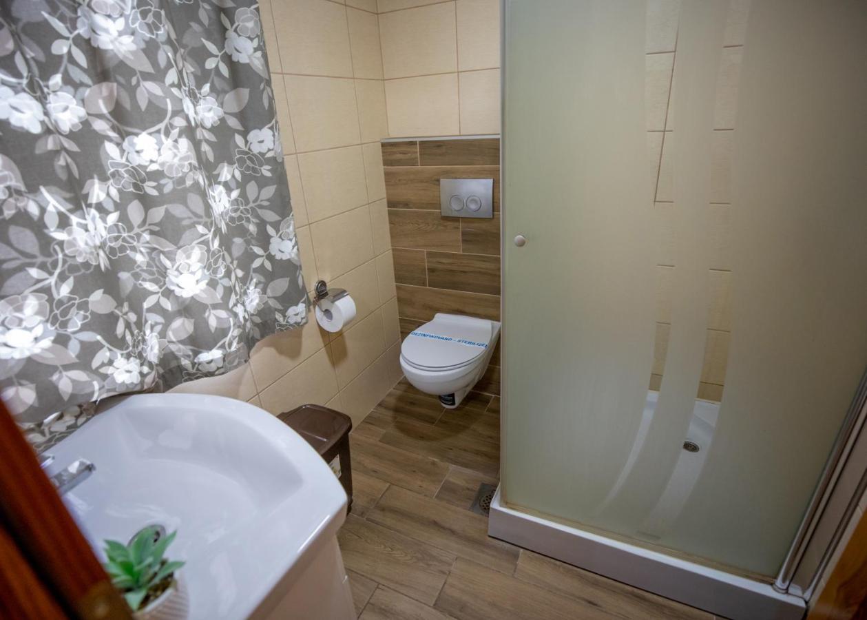 Guest House Agropapuk Sid ภายนอก รูปภาพ