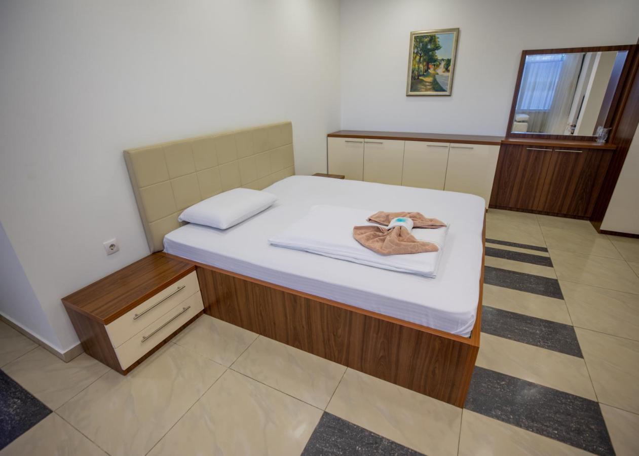 Guest House Agropapuk Sid ภายนอก รูปภาพ