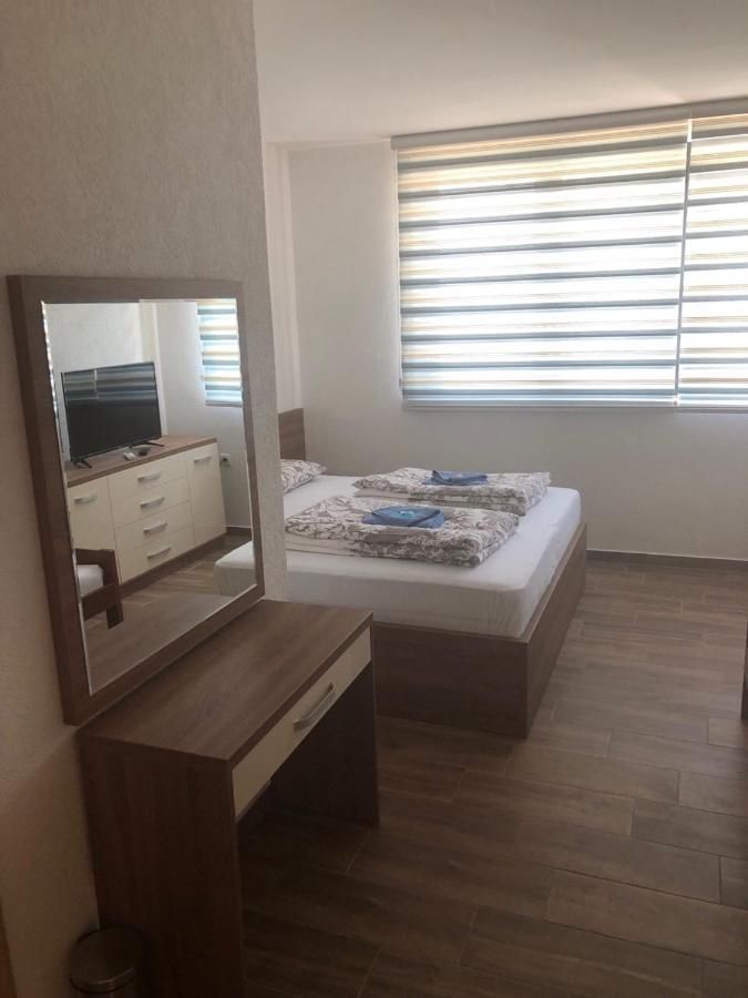 Guest House Agropapuk Sid ภายนอก รูปภาพ
